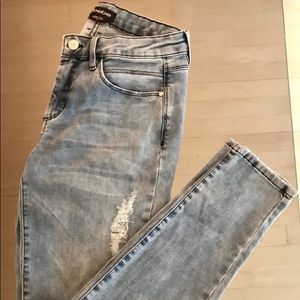 Bebe jeans size 28